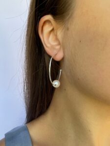 orecchini a cerchio in argento 925 con perle di acqua dolce