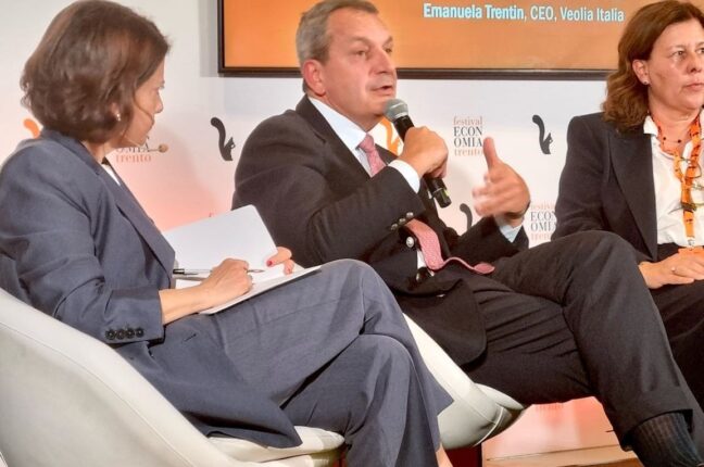 Agostino Scornajenchi (al centro) - Festival Economia Trento 2026